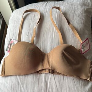 Maidenform Tan Seamless Bra